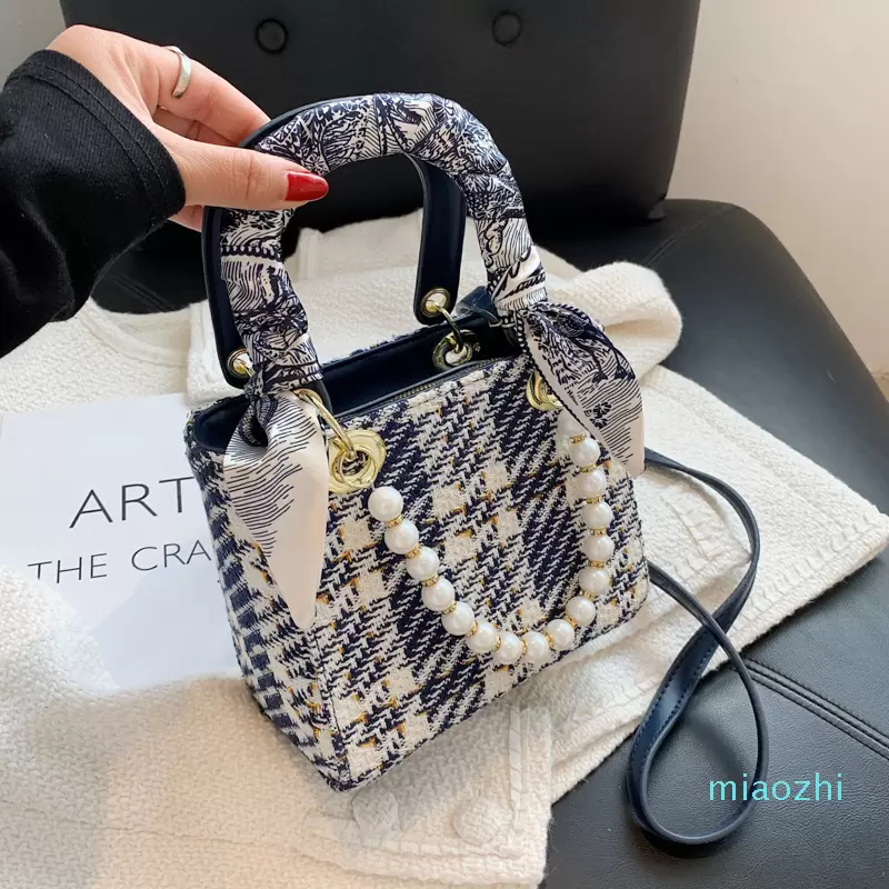 

Bag Women 2021 Summer New Fashion Woolen Plaid Portable Princess Bag Women's Net Red Texture Pearl Diagonal