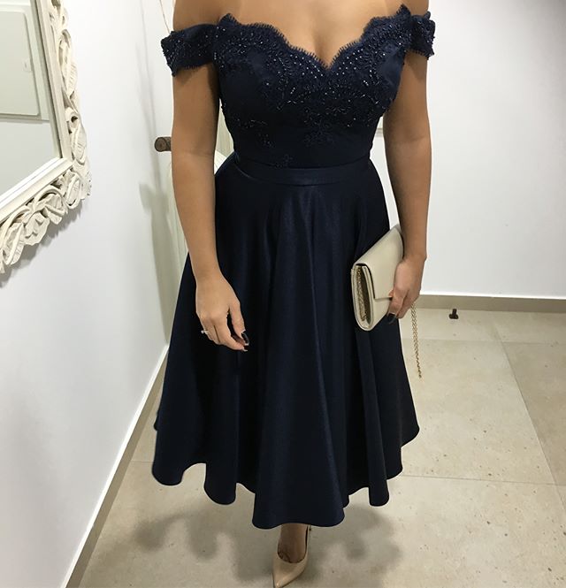 

Sweetheart Off Shoulder A-Line Prom Dresses Navy Blue Satin Ankle Length Prom Gowns with Lace Appliques Beaded Evening Party Dresses, Black