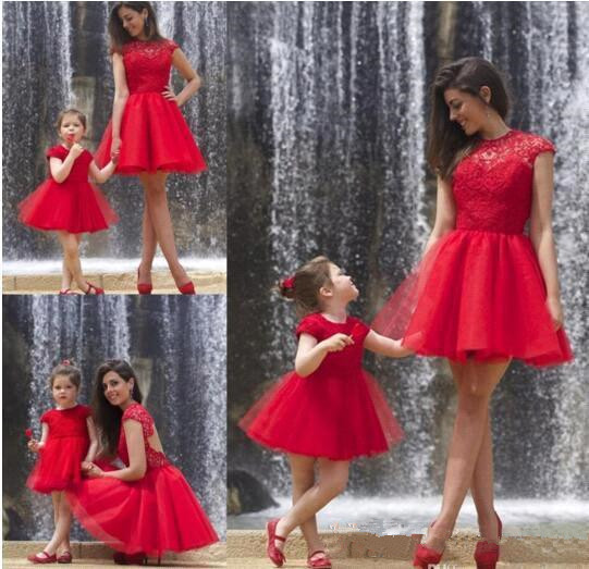 

2019 Vintage Red Mother and Daughter Dresses Jewel Lace Capped Sleeves Fower Girl Dress Tulle A Line Short Princess Party Gowns, White