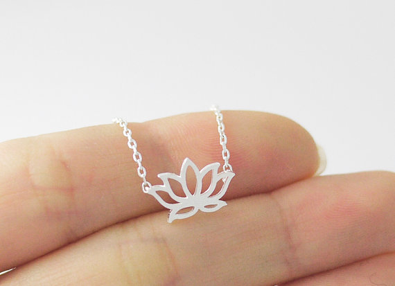 

5PCS Gold Silver Tiny Lotus Necklace Lotus Flower Necklace Petal Bloom Blossom Necklaces Plant Jewelry for lady women