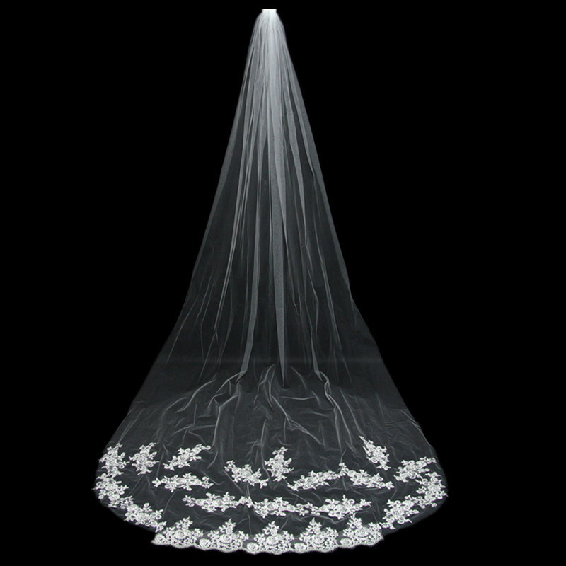 2021 Meilleures voiles de mariage de la vente une couche magnifique appliques dentelle sur la chapelle de bord longueur voile de mariée bon march