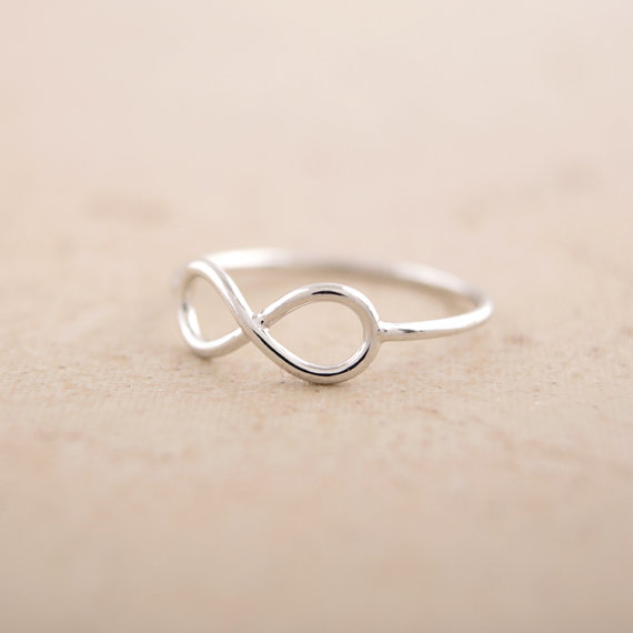 

30PCS- R030 Fashion Infinite Rings Friendship Infinity Ring Cute Simple Geometric 8 Eight Rings for Friends Lovers