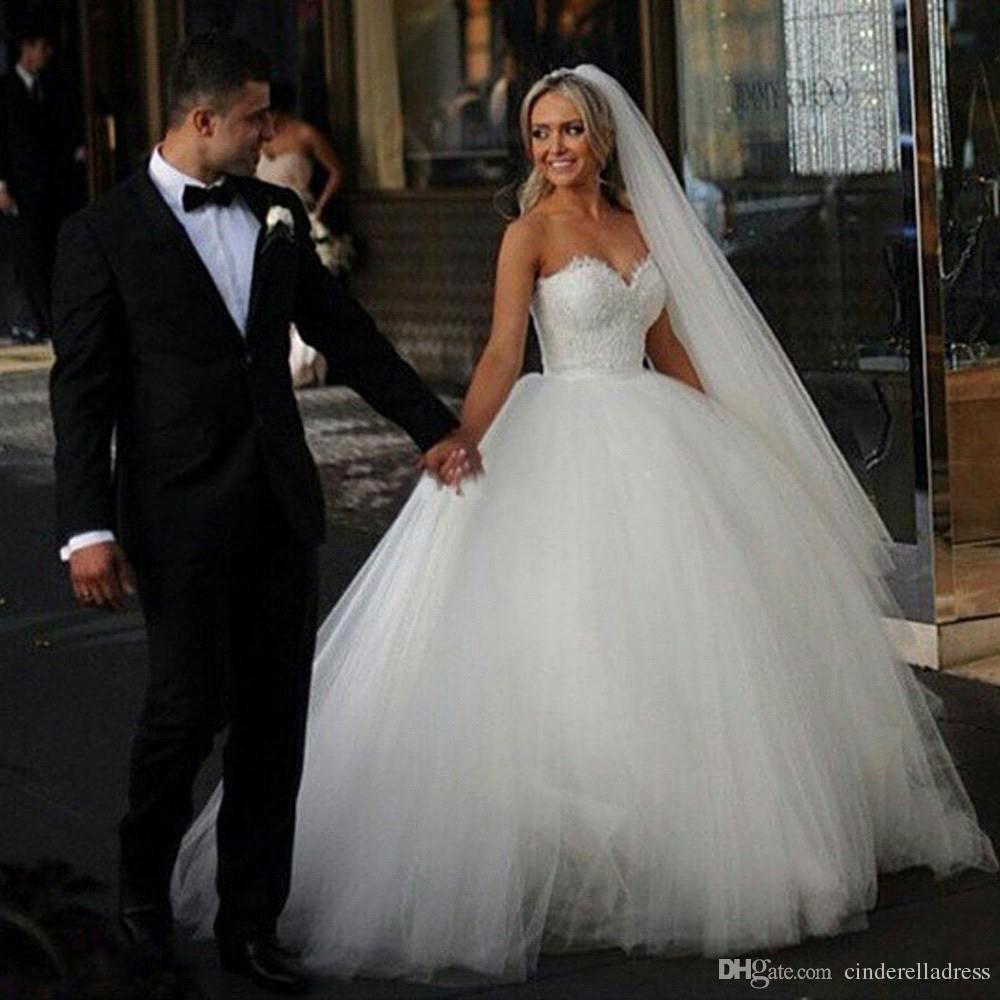 

Hot! Vintage Ball Gown Wedding Dresses Sweetheart Princess Beaded Lace Bridal Gowns Tulle Robe De Mariage Vestido de novia BA1408, Gold