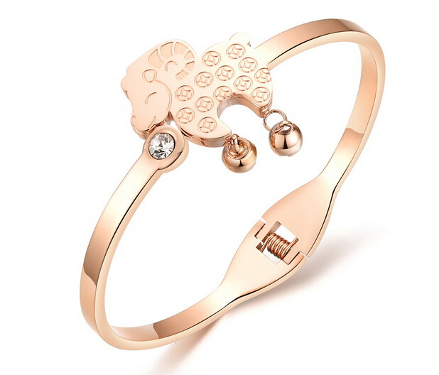 

Titanium steel Rose gold plating The lamb bracelet The bell transshipment GH746 Ms bracelet