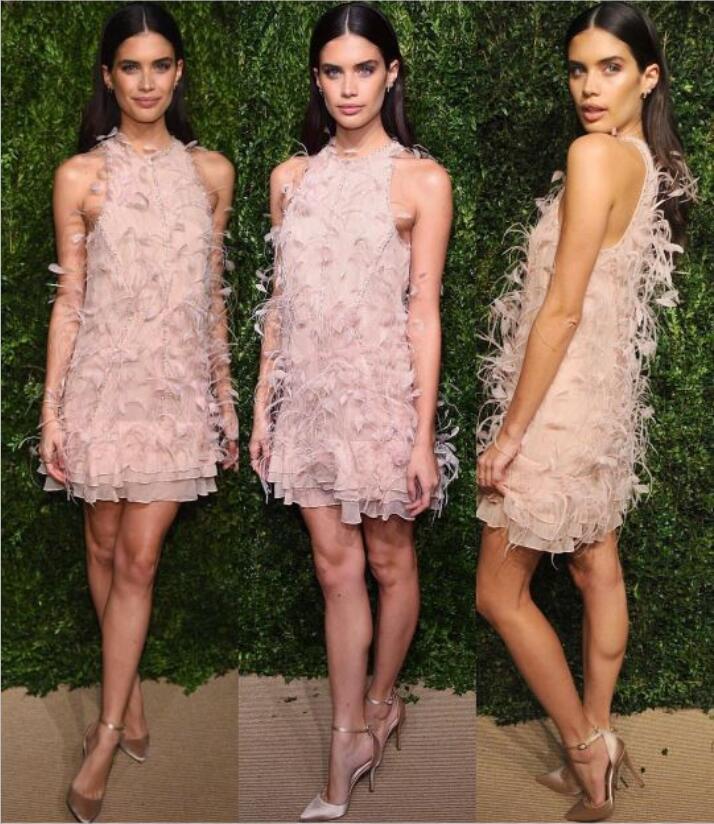 

Beauty Prom Dresses Blush Pink Luxury Ostrich Feather Halter Beads Fashion Dresses Free Shipping Custom Made Cocktail Dresses, Light sky blue