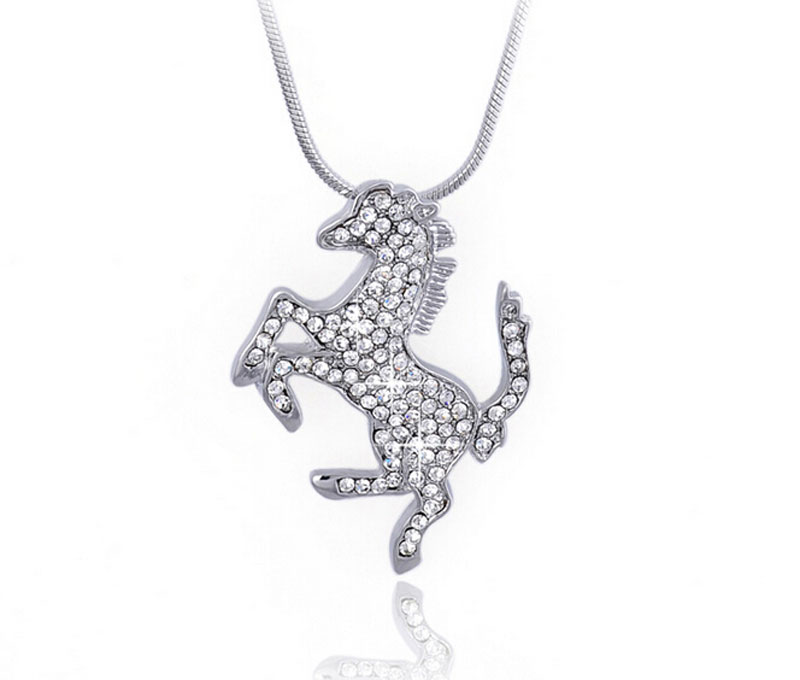Collier pendentif en cristal autrichien, élégant, décoré de cheval, ras du cou, bijoux à breloques, cadeau pour femmes, couleur brillante