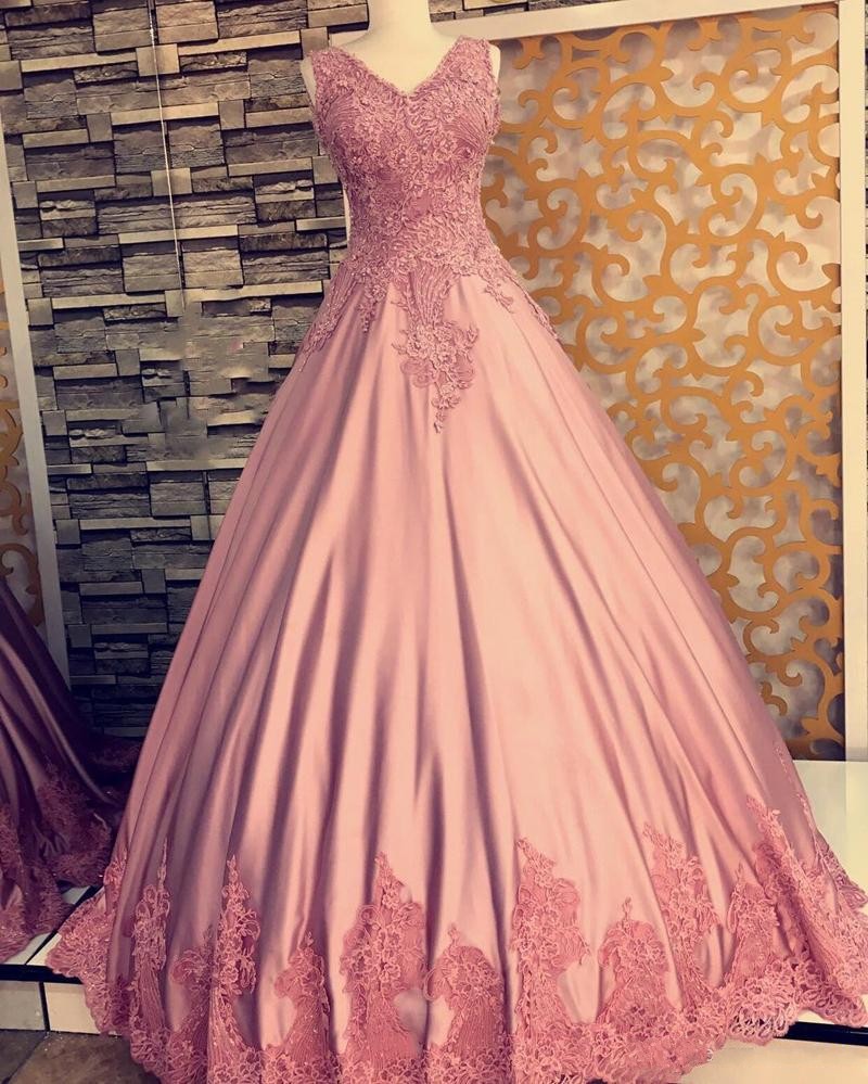 Evening Dresses 2017 Arabic Dusty Pink V Neck Lace Appliques Beads Sleeveless Floor Length Satin Formal Party Dress Plus Size Prom Gowns