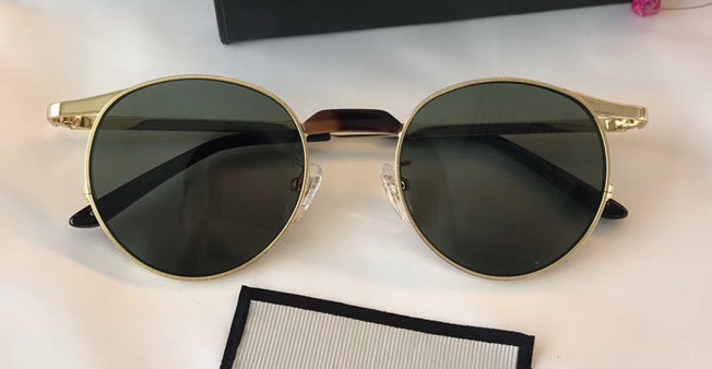 2017 nouvelle lunettes de soleil de mode carrée pour WAN / Femmes avec forfait Livraison gratuite Sun Lunettes Sunglasses Num46