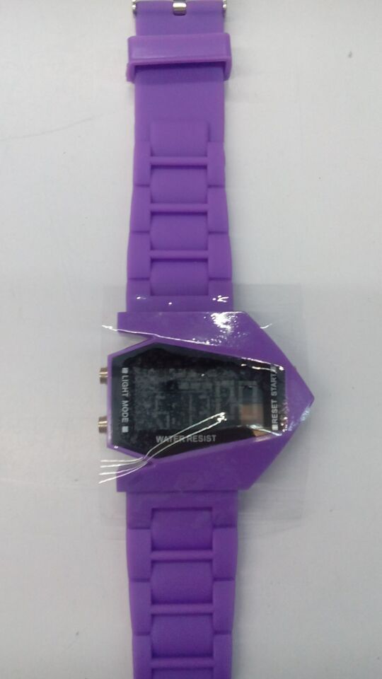 

Wholesale 200pcs/lot Mix 6Colors Fighter watches B-2 stealth bomber shape Fighter watches sports LED Aircraft Silicone watch LW008, Silicone wristband