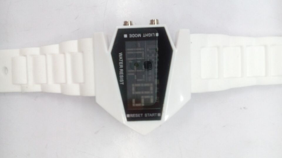 

Wholesale 100pcs/lot Mix 6Colors Fighter watches B-2 stealth bomber shape Fighter watches sports LED Aircraft Silicone watch LW007, Silicone wristband