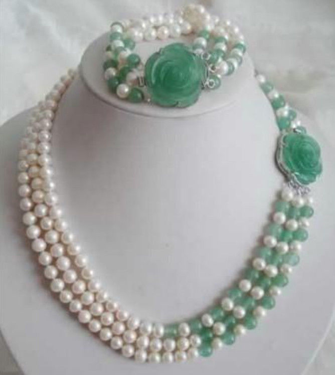 

White Akoya Pearl Natural Emerald Necklace Bracelet Set, Mixed colors