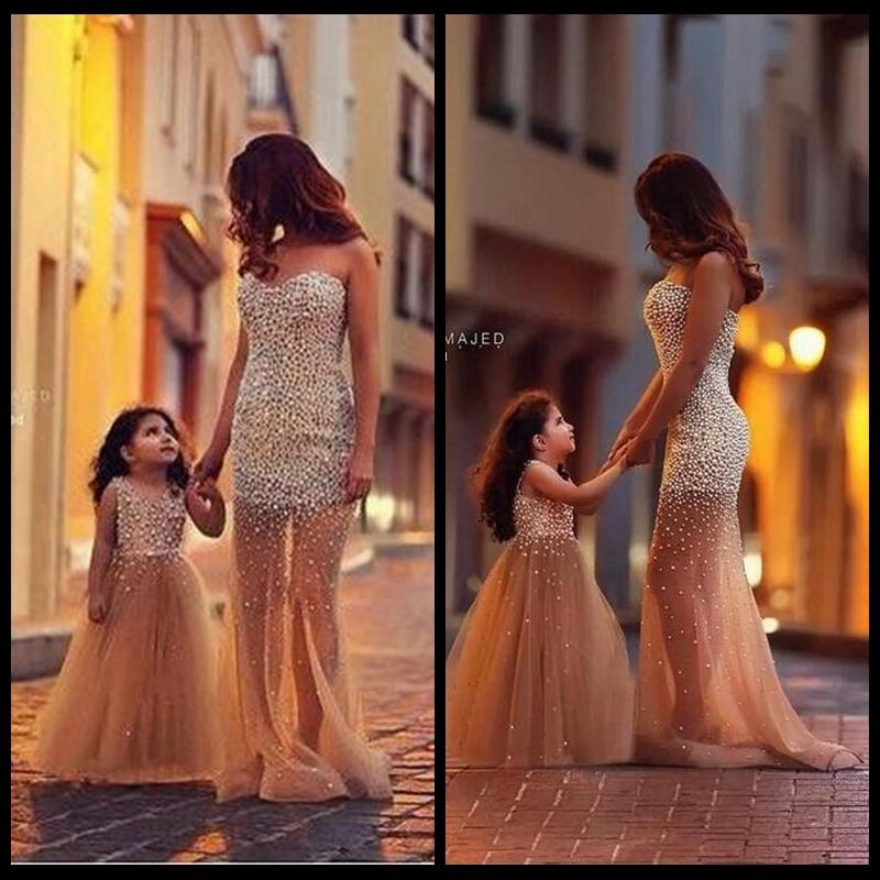 

A Line Custom Flower Girls' Dresses with Beaded V Neck Little Pageant Girl Formal Dress Princess Gowns, White