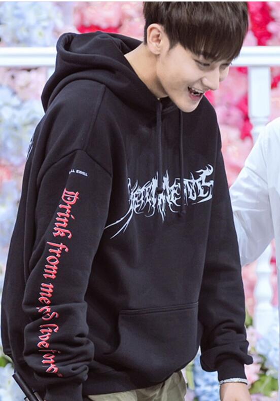 black graphic hoodies womens