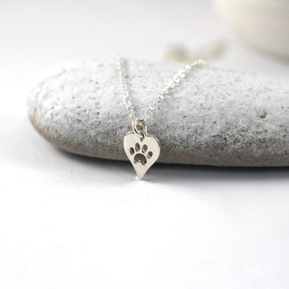 

5PCS Paw Print Heart Necklace Pet Puppy Dog Paw Necklace Bear Cat Love Paw Necklaces Decoupage Animal Print Necklaces