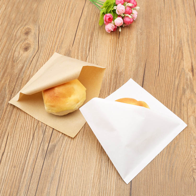 

100pcs 15x15cm Kraft paper packaging bag Oil proof sandwich Donuts bags for Bakery bread food bags Triangle white tan