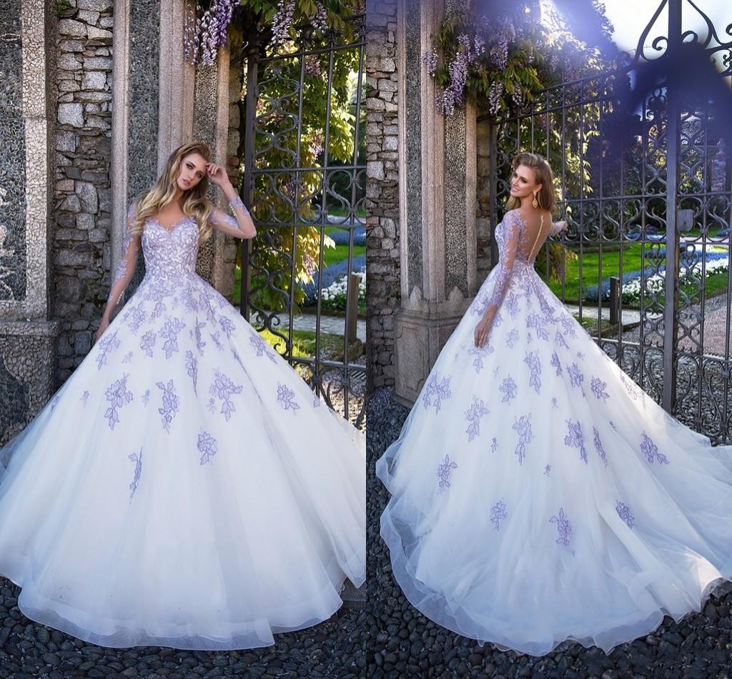 

2021 New Wedding Dresses Sweetheart Illusion Lavender Lace Applique Beads Long Sleeves Button Back Court Train Plus Size Formal Bridal Gowns, White