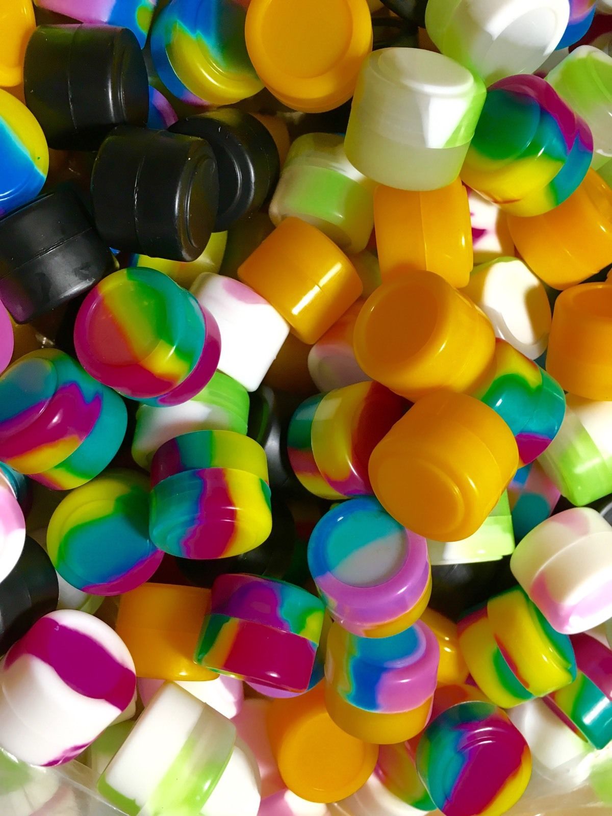 

Pass test !!! Customized factory direct sales Silicone Nonstick Container for Concentrate non stick bho wax tub