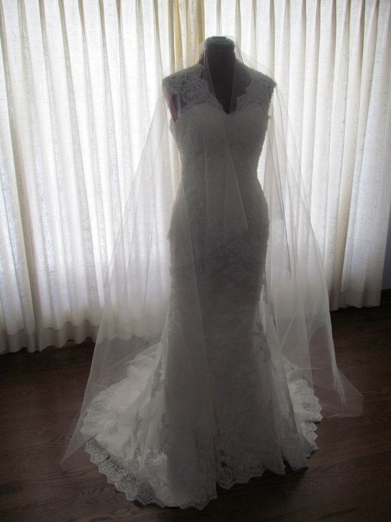 

Hot Fashion Top Quality Best Sale Romantic Chapel White Ivory champagne Cut Edge Two layer Bridal veil For Wedding Veil