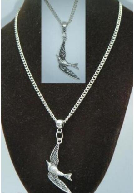 

Vintage Silver Swallow Bird Charm Choker Collar Necklaces&Pendants For Women Gift DIY Jewelry Accessories Souvenir Hot Sale NEW Q23