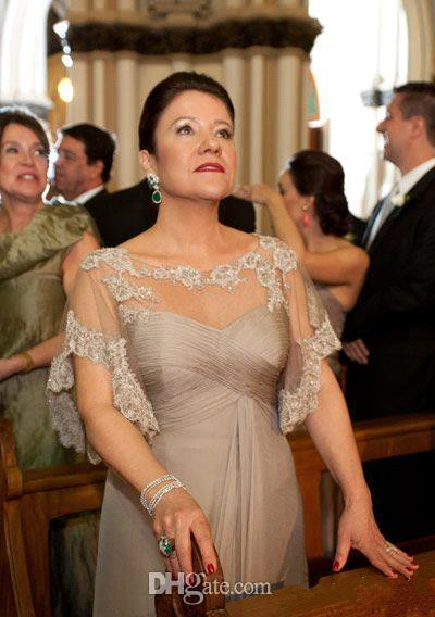 

Lace Applique Mother Of The Bride Dresses Bead Formal Evening Gowns Plus Size Mothers Dress With Wrap