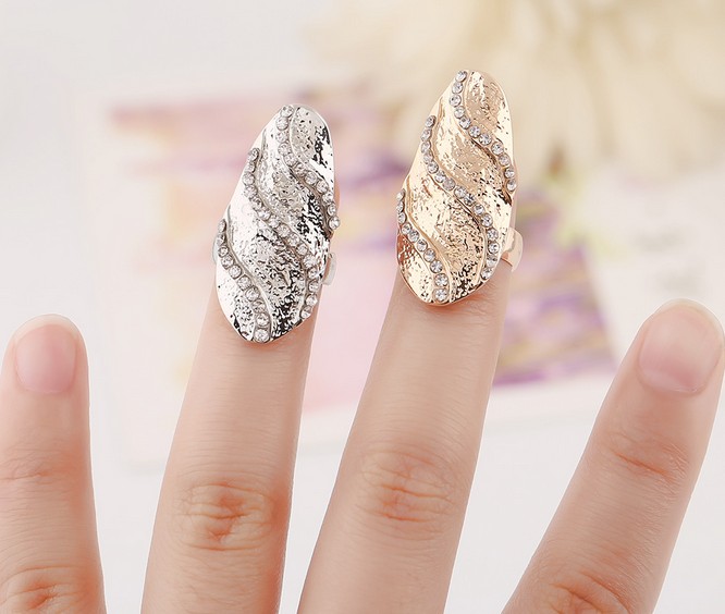 

Wavy Rhinestone Crystals Silver Plated Metal Knuckle Fingernail Finger Tip Ring Nail Art Decoration Women Girl Valentine Gift