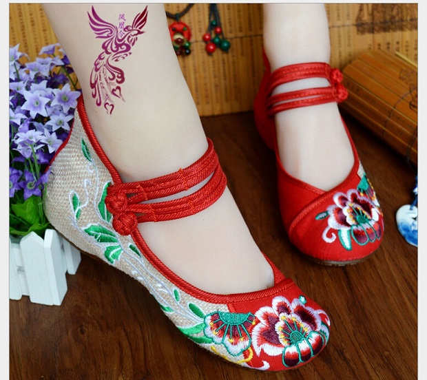 sapatos chineses antigos