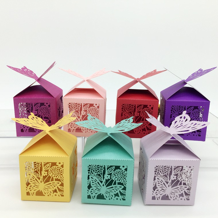 

100pcs Laser Cut Heart Hollow Butterfly Flower Candy Box Chocolates Boxes For Wedding Party Baby Shower Favor Gift