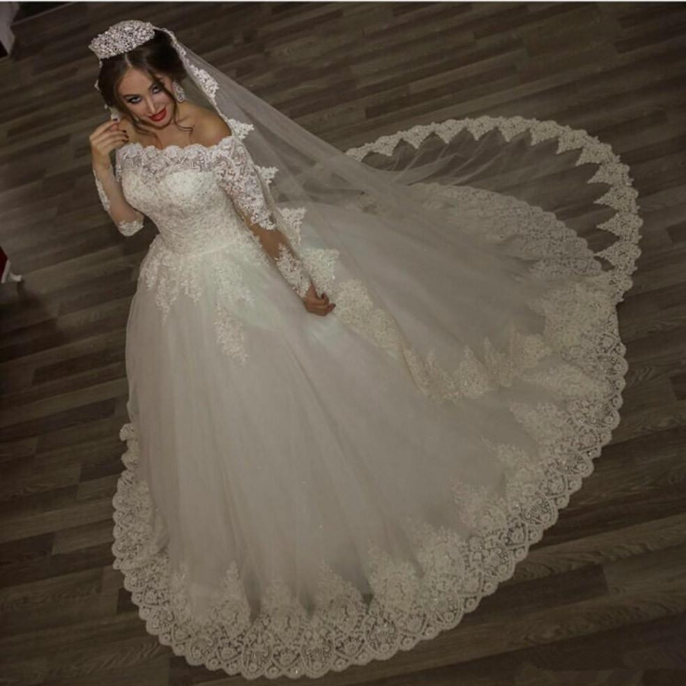 

2019 Ball Gown Wedding Dresses with Long Sleeves Ivory Full Off the Shoulder Beaded Lace Appliques High Quality Vintage Bridal Gowns
