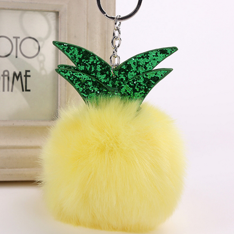 

2017 Fur Pom Pom Keychain Pineapple Key Chain Pompom Fur Key Holder Cover Women Bag Charm Pendant Accessorie Christmas Gift