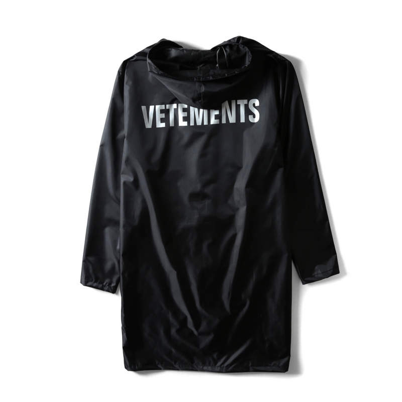 

Wholesale Vetements Letter Printed Women Men Waterproof Jacket Coat Oversized Useful Raincoat Hiphop Men Jackets Windbreaker, Black
