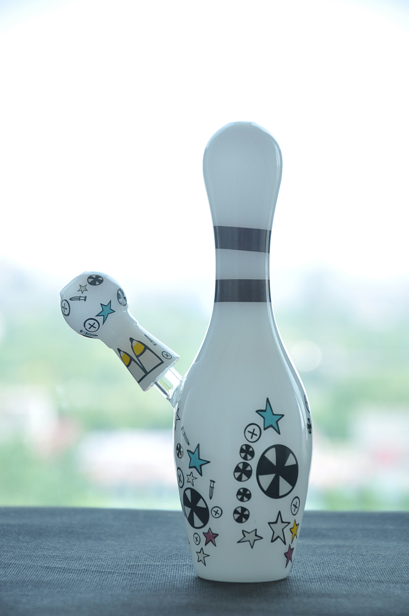 

White bowling design Sketch Water Pipe with 14mm Joint domeless nail oil Rigs glass bong smoking pipe