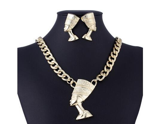

New classic Exaggeration Female Jewelry Set Right Symbol Of the Egyptian Pharaoh Alloy Jewelry Classic Clavicle Chain, Golden