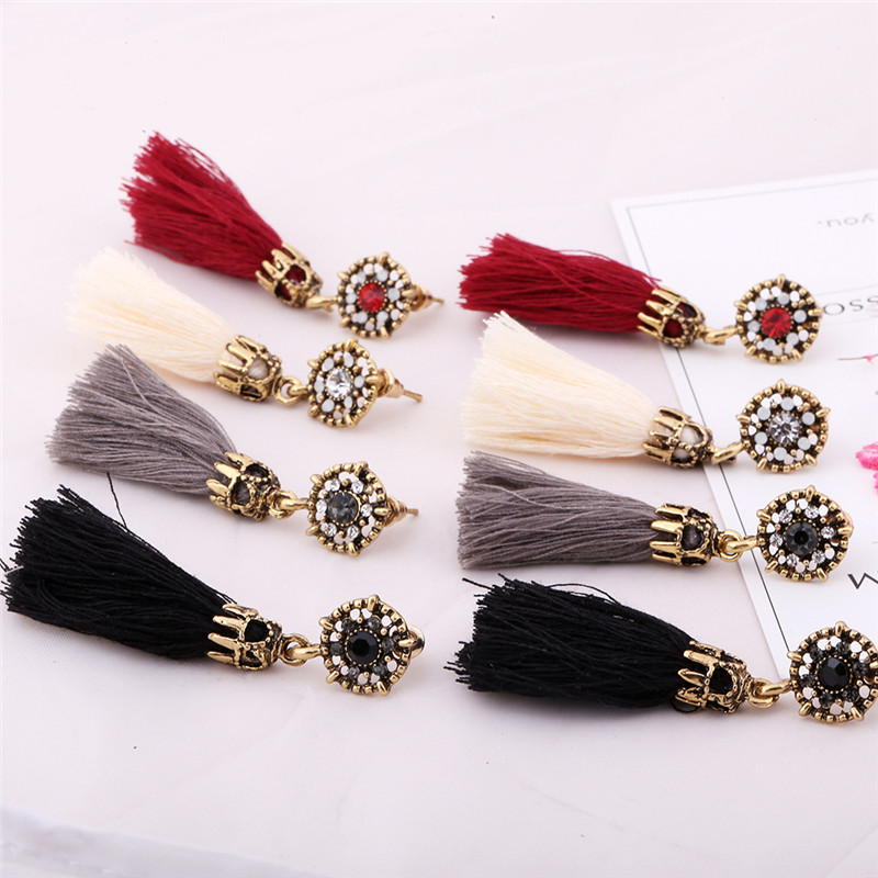 

Vintage Jewelry Gold Tone Rhinestone Crystal Alloy Flower Tassel Earrings For Women Retro Statement Long Dangle Drop Earrings NQ
