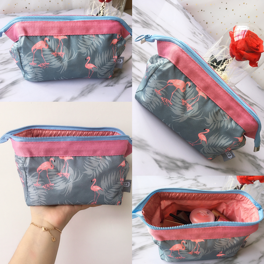 

Flamingo Travel Washing Bag Waterproof Large Capacity Cosmetic Bag Women's Easy Storage Bag, Sky blue