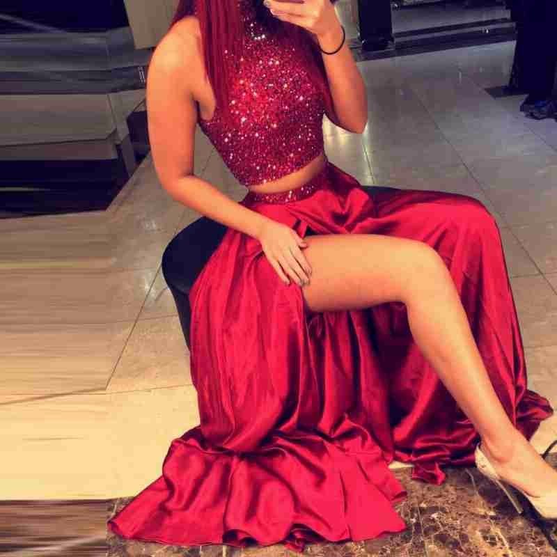 Deux morceaux de perles étincelantes 2021 Robe de soirée rouge A-Line Haute latérale High Slit Robes de bal Custom Robe de Soniree