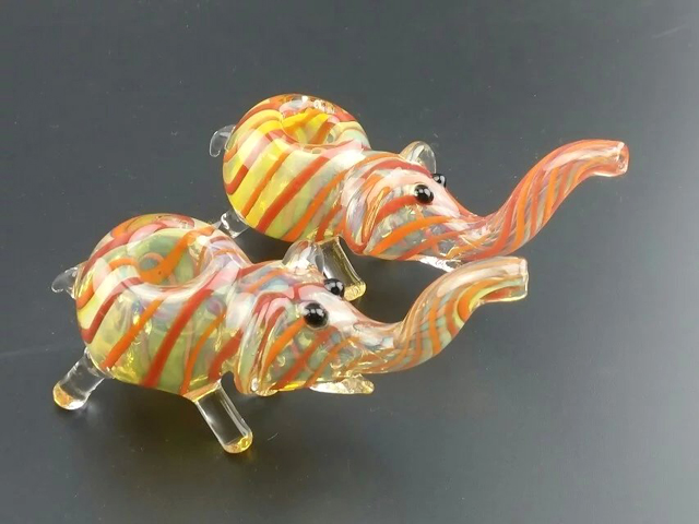 

4.5" Glass Pipes Elephant Handmade Smoking Tobacco Pipe Glass 90g Colurful Pipe Glass Bubbler Bong Water Smoking Accessories
