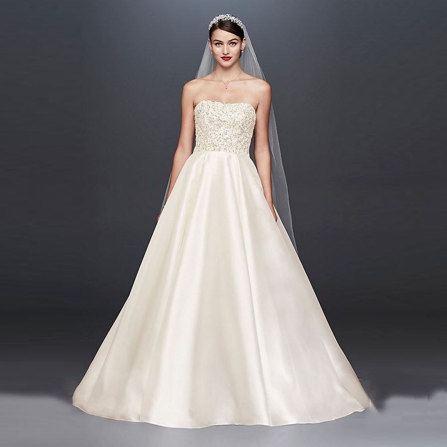 

2019 New Crystal A-line Wedding Dresses Satin Beaded Bodice Open Back vestido de noiva Court Train CWG791 Bridal Gowns, Red