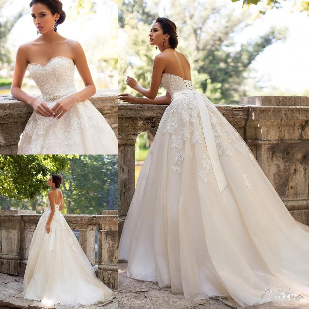 

Plus Size Vintage Wedding Dresses Discount A Line Sweetheart Backless Arabic Muslim Lace Maternity Bridal Gowns, White