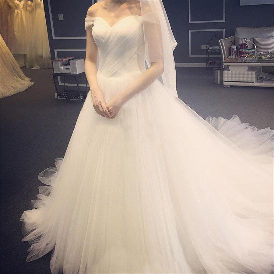 

Off the Shoulder Chapel Train Wedding Dresses Sexy Modern Wedding Gowns White Ball Gown Sweetheart Ruched Tulle Plus Size Simple, Ivory