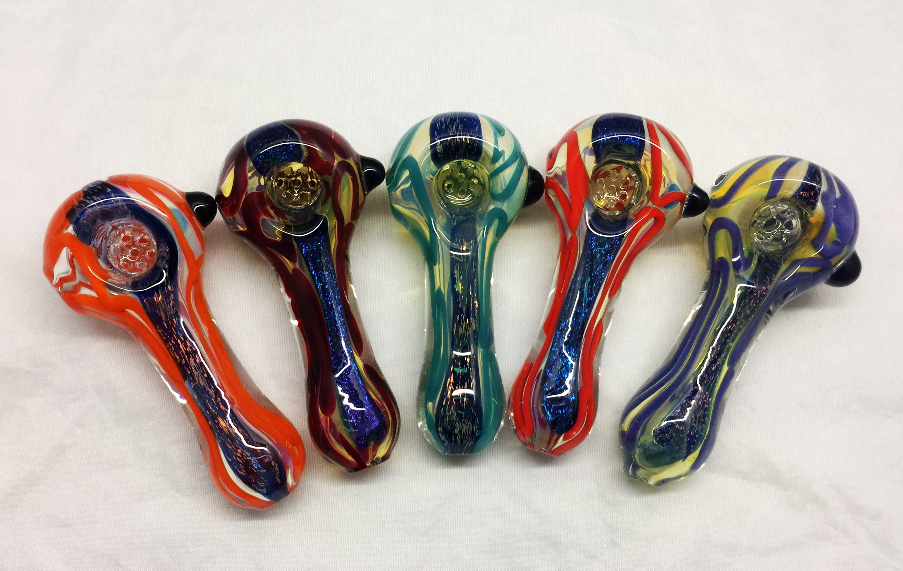 

Newest Glass Hand Pipe with Built-in Honeycomb Screen Multiple Size 2" 3" 4" Factory Direct Seller D for Dry Smoking SP-066 USA&CN Stock