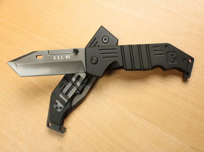 

USA M9 Titanium Folding Knives 440C 59HRC Tactical Camping Hunting Survival Pocket Knives Utility Clasp EDC Hand Tools Xmas Man Collection