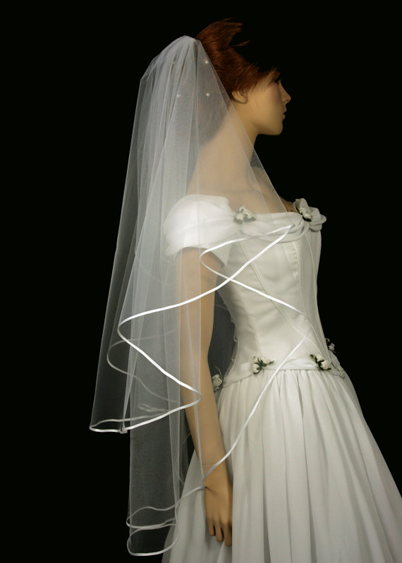 

HOT Sell Two Layer Wedding Veill Ribbon Edge White Ivory Champagne Fingertip Length Bridal Veil Bridal accessorise