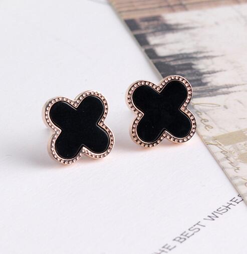 

925 Silver Plated Clover Designer Stud Earrings 18K Rose Gold Lucky Ear Ear Rings Jewelry for Women Gift Wholesale