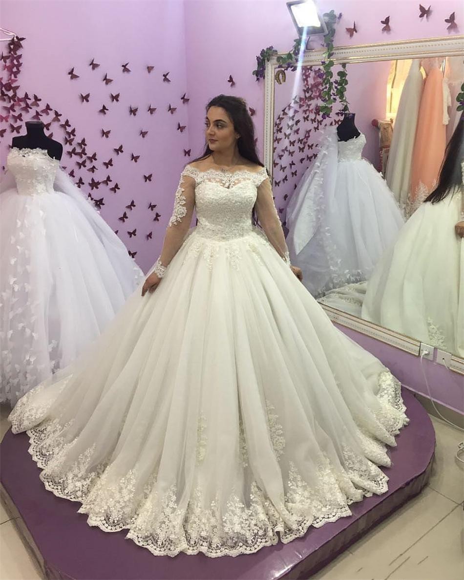 

2017 Saudi Arabia Ball Gown Wedding Dresses Long Sleeves Lace Appliques Off Shoulder Plus Size Sweep Train Button Back Formal Bridal Gowns, White