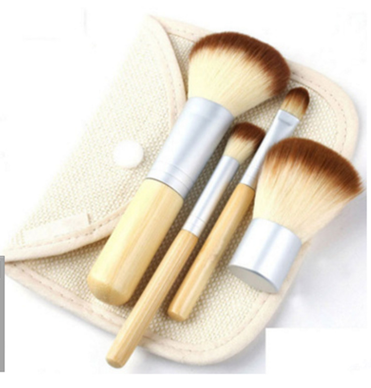 Dhl gratuit chaud !!!4pcs Natural Bamboo Handle Makeup Brushes Set Cosmetics Tools Kit Kit Powder Blush Brushes with Hanp Linen Sac