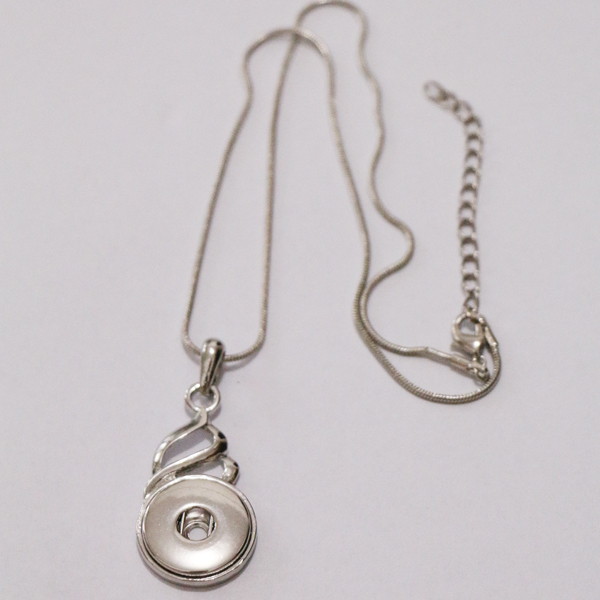 

12pcs/lot Fashion Simple Noosa Chunks Metal Ginger 18mm Snap Button Pendant Necklace With Snake Chain, Silver