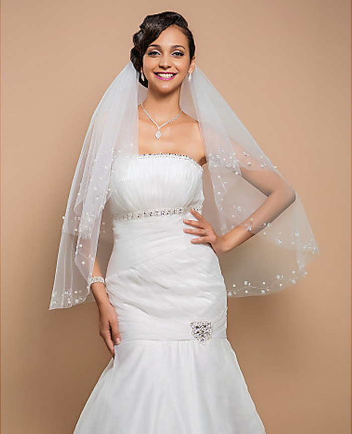 

Hot New High Quality Elegant Luxury Sexy Romantic Elbow Beaded Edge veilS With Alloy Comb Pearl Bridal Head Pieces For Wedding Dresses, White