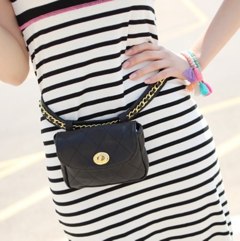 

New leather pockets Korean fashion hot ladies pockets leisure retro chain mini small waist bag, Black