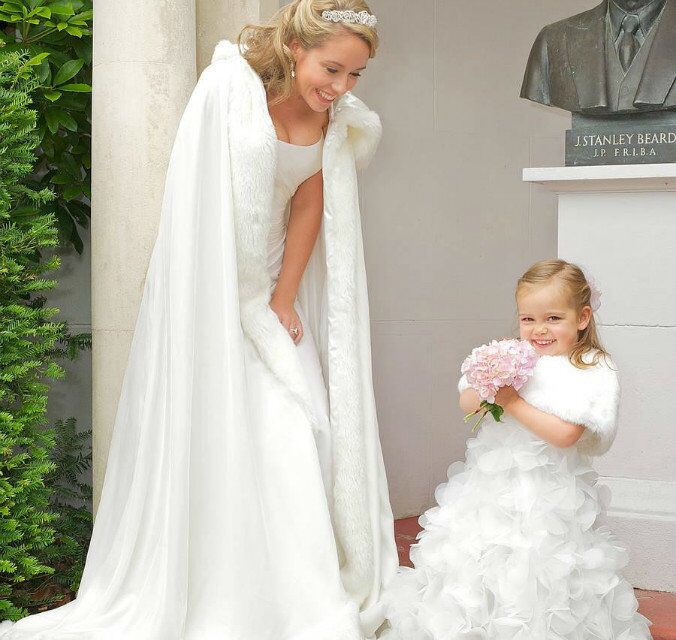 

Fall Winter White Wedding Cloak Cape Hooded with Fur Trim Long Bridal Jacket Custom Bridal Accessories, Navy