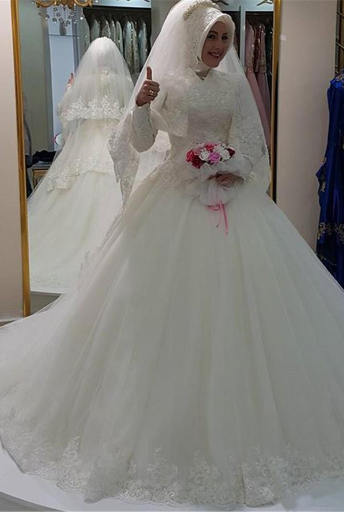 

2018 New Designer Top Quality Muslim wedding dresses Ball Gown gorgeous With Long Sleeves appliques wedding gowns, Black